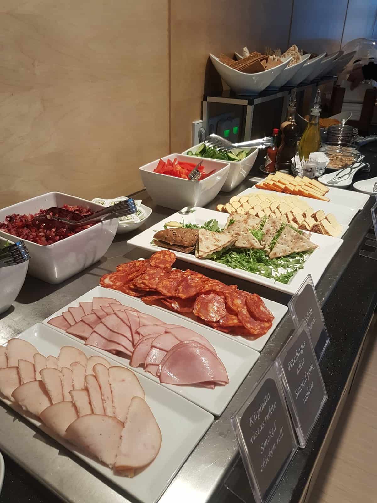 Travel Nutrition - Travel nutrition news How do I conduct an Airline Lounge Nutrition Review?