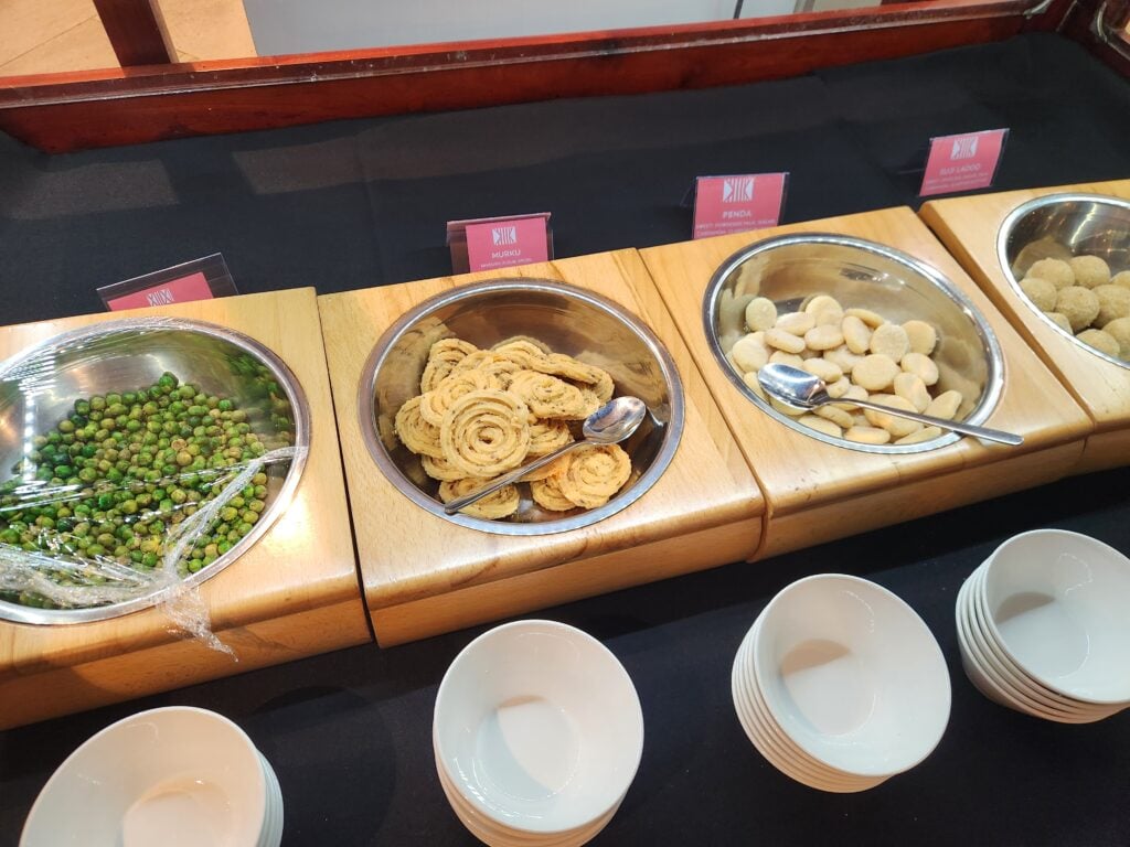 Fiji Airways Premier Lounge Nadi Food and Nutrition Review (Updated October 2025) - Fiji Airways Premier Lounge