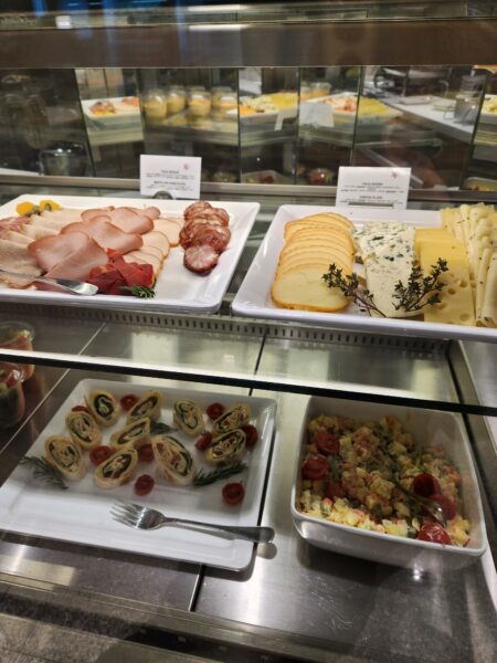 Fantazja Lounge Warsaw Chopin Airport, Poland Food and Nutrition Review - Fantazja Lounge Warsaw Chopin Fantazja Lounge Warsaw Chopin Airport, Poland Food and Nutrition Review - Fantazja Lounge Warsaw Chopin