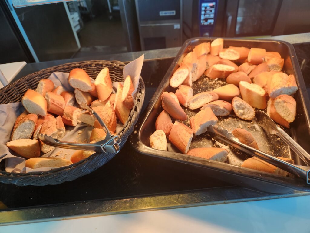 Finnair Lounge Schengen (breakfast), Helsinki Food and Nutrition Review - Finnair Lounge Schengen Finnair Lounge Schengen (breakfast), Helsinki Food and Nutrition Review - Finnair Lounge Schengen