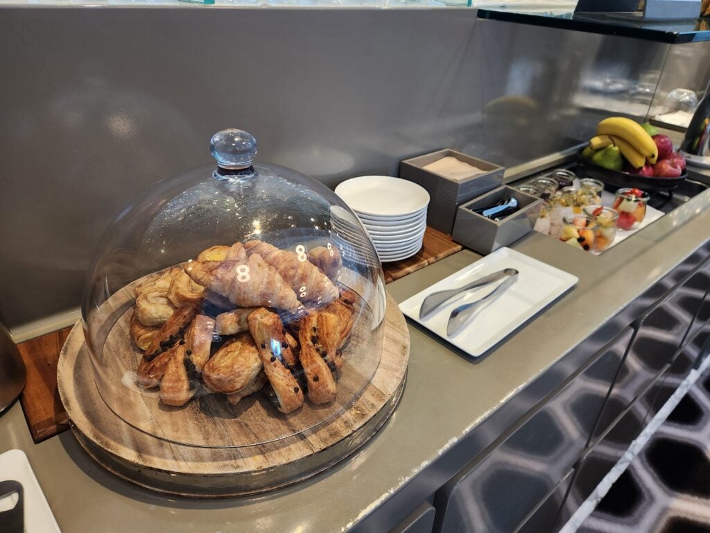 Qantas International First Lounge Melbourne (breakfast) Food and Nutrition Review (updated 2025) - Qantas International First Lounge Melbourne Pastries