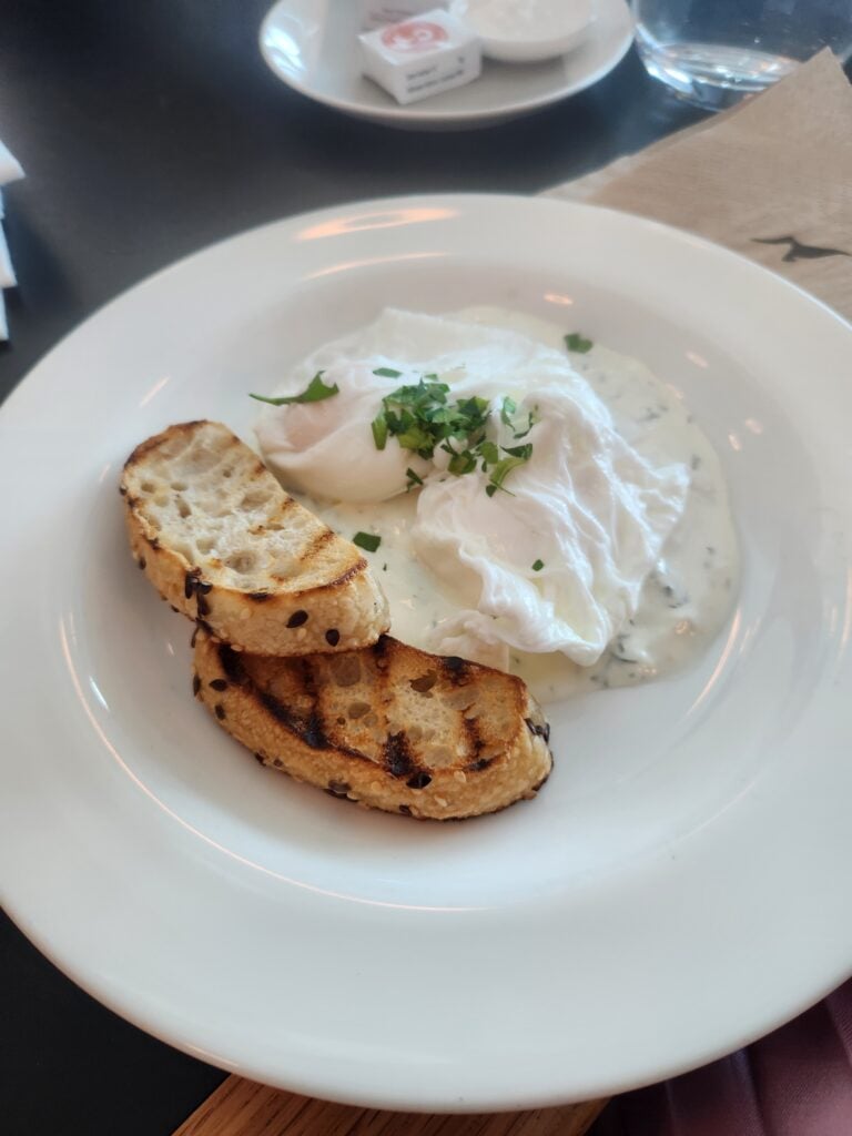 Qantas International First Lounge Melbourne (breakfast) Food and Nutrition Review (updated 2025) - Qantas International First Lounge Melbourne Turkish eggs Qantas First Class Lounge Melbourne (2025)