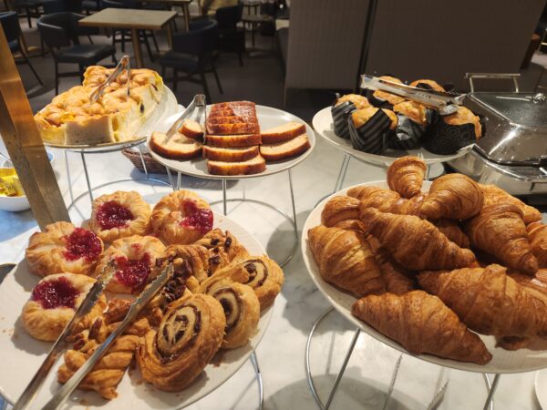 Qantas London Lounge Food and Nutrition Review (Breakfast) (Updated 2024) - Qantas London Lounge Qantas London Lounge Food and Nutrition Review (Breakfast) (Updated 2024) - Qantas London Lounge