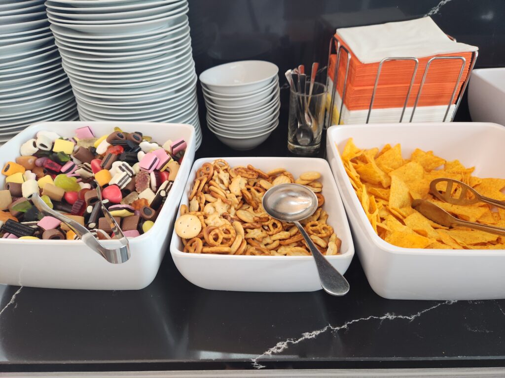 Hamburg Airport Lounge Food and Nutrition Review (updated 2024) - Hamburg Airport Lounge Hamburg Airport Lounge Food and Nutrition Review (updated 2024) - Hamburg Airport Lounge