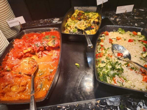 Finnair Platinum Wing Lounge hot dishes on buffet
