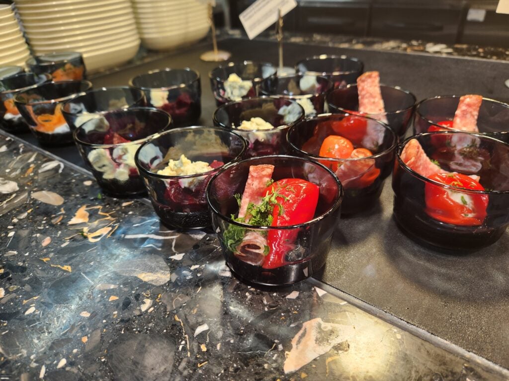 Finnair Platinum Wing Helsinki Food and Nutrition Review (updated 2025) - Finnair Platinum Wing