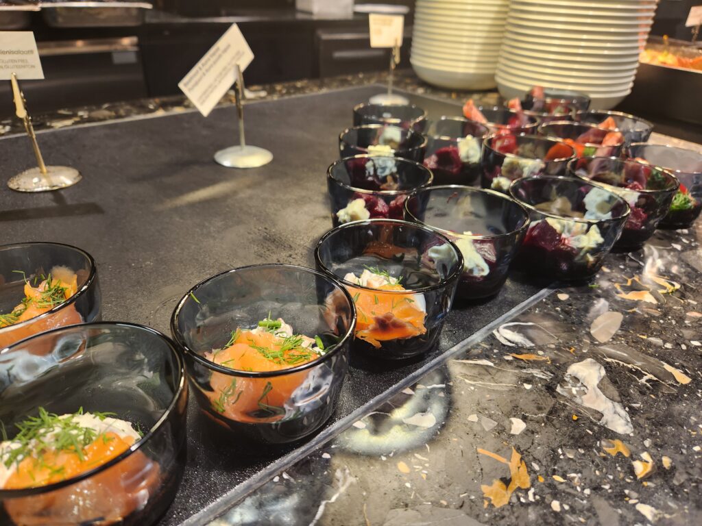 Finnair Platinum Wing Helsinki Food and Nutrition Review (updated 2025) - Finnair Platinum Wing
