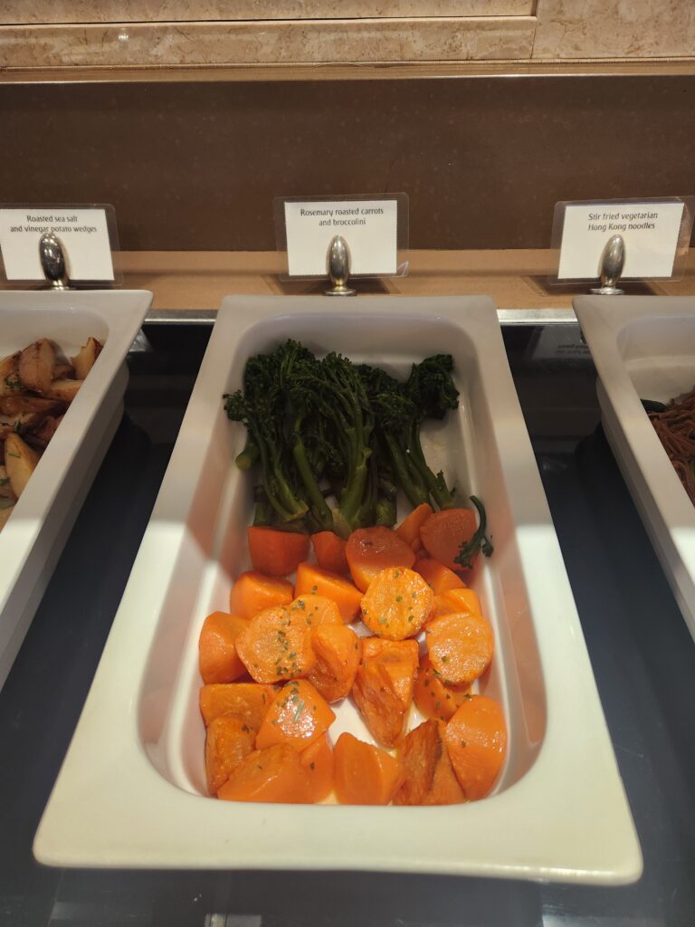 Is Emirates, Qatar or Qantas the best lounge for food in T1 Changi Airport, Singapore? - best lounge for food in T1 Changi Is Emirates, Qatar or Qantas the best lounge for food in T1 Changi Airport, Singapore? - best lounge for food in T1 Changi