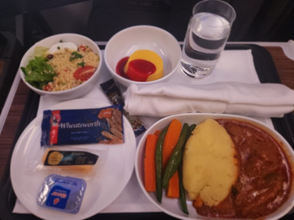 Qantas premium economy food beef stroganoff