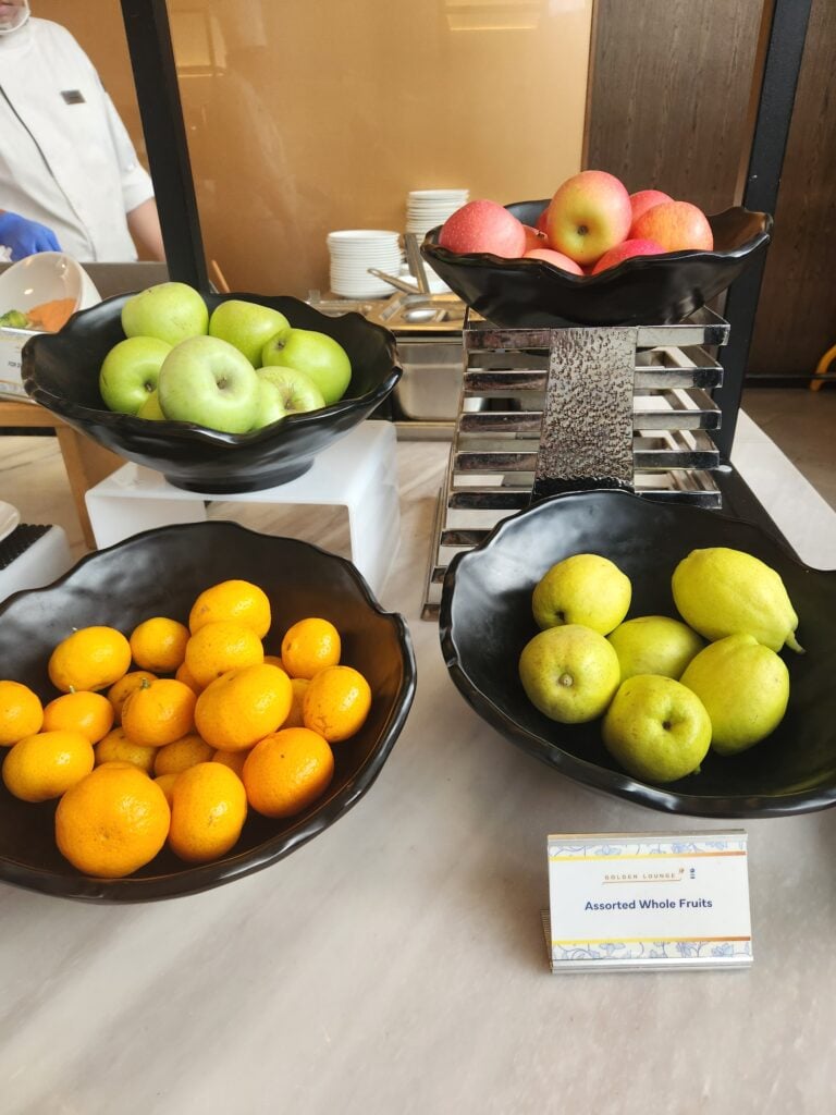 Malaysia Airlines Golden Lounge Food and Nutrition Review - Kuala Lumpur (Regional lounge) - Malaysia Airlines Golden Lounge Food