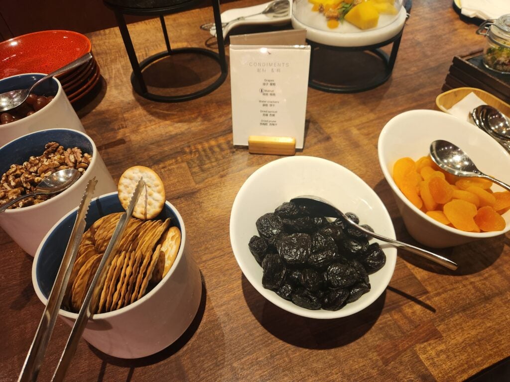 Cathay Pacific The Pier First Lounge Food and Nutrition Review - Hong Kong - The Pier First Lounge food Dried fruits, crackers and walnuts The Pier First Lounge food
