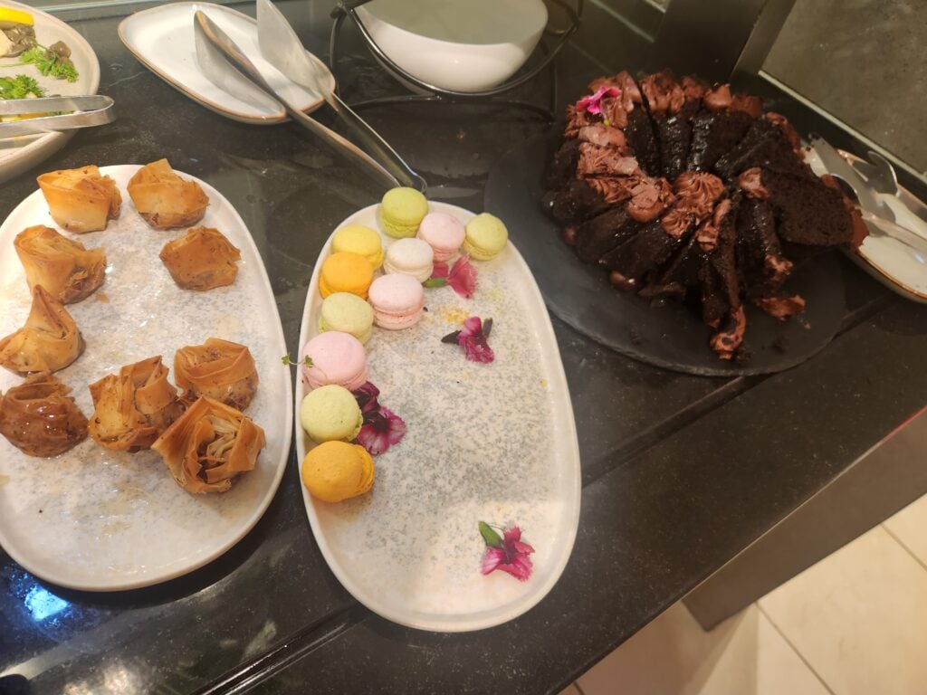 British Airways Lounge Food and Nutrition Review - Johannesburg, South Africa - British Airways Lounge food British Airways Lounge Food and Nutrition Review - Johannesburg, South Africa - British Airways Lounge food