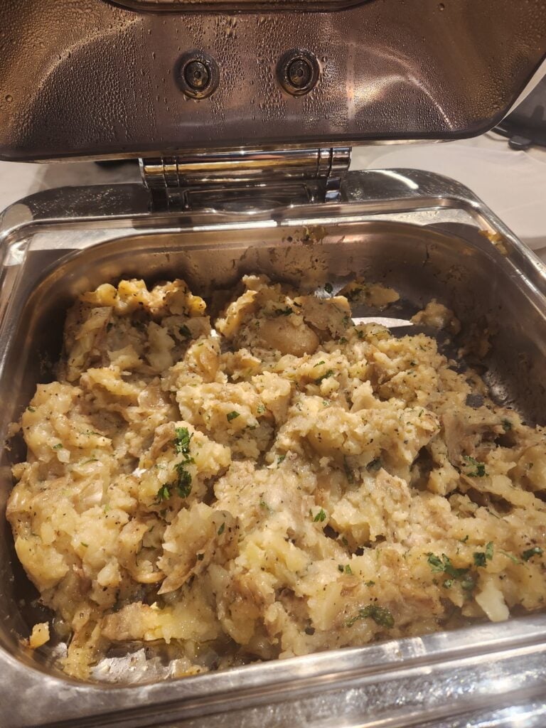 Qantas London Lounge Food and Nutrition Review - Qantas London Lounge Food Crushed baby potatoes