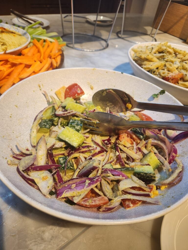 Qantas London Lounge Food and Nutrition Review - Qantas London Lounge Food Chunky pico de gallo style salad