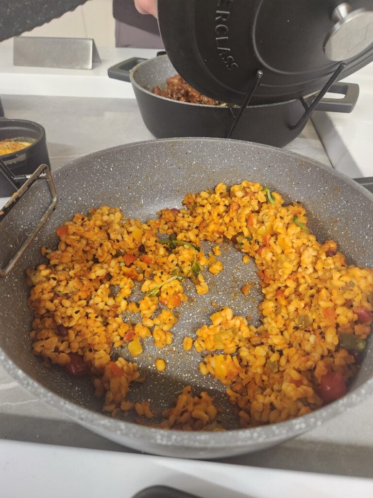 American Airlines First Lounge Food and Nutrition Review - London Heathrow (T3) - American Airlines First Lounge London food Bulgar pilaf with mixed peppers